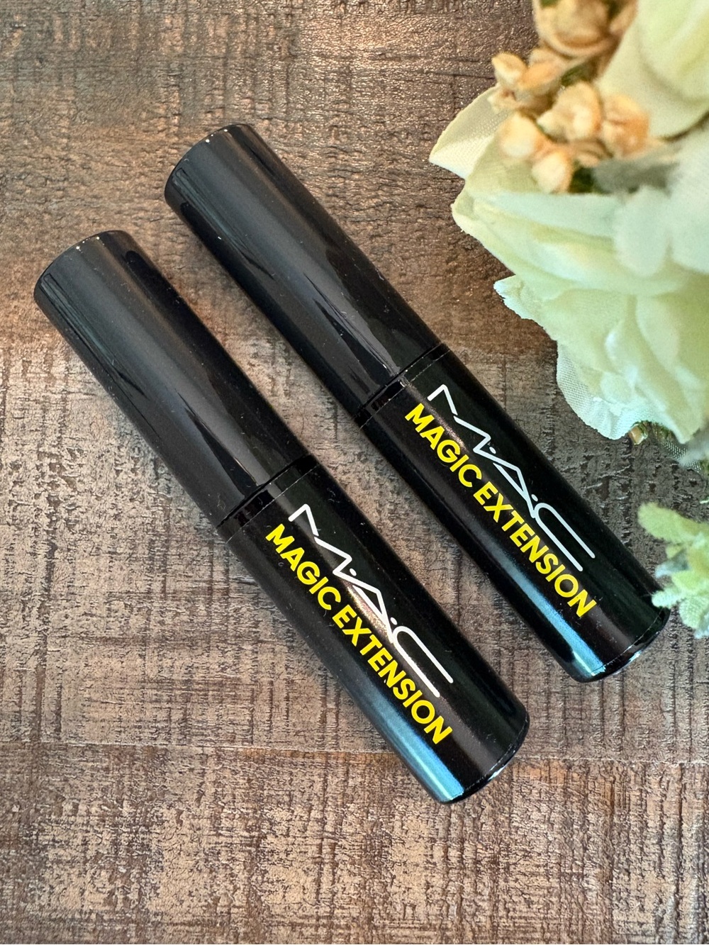 New MAC Magic Extension 5MM FIBRE Mascara Minis DUO in EXTENSIVE BLACK!